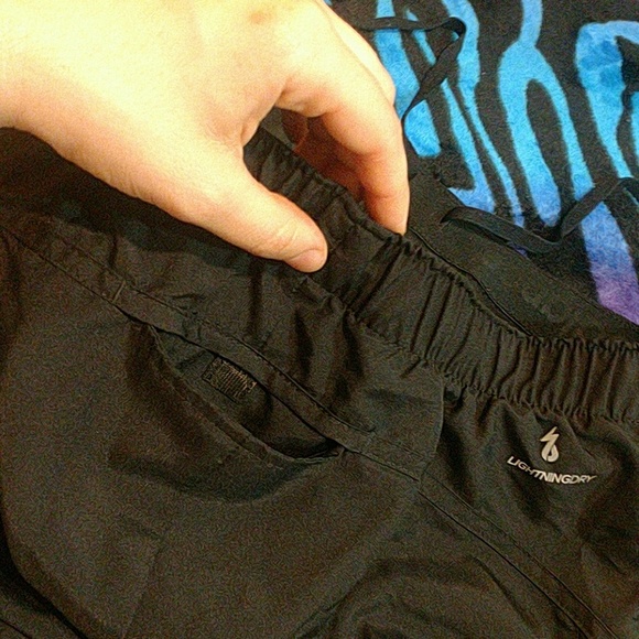New Balance shorts - Picture 7 of 8